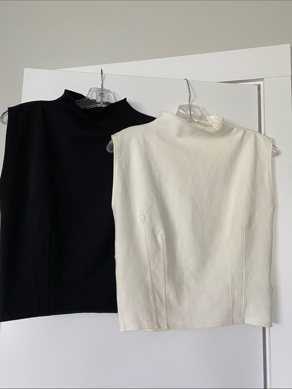 Bundle Vici Fitted Sleeveless Mock Neck Crop Top S/4/6